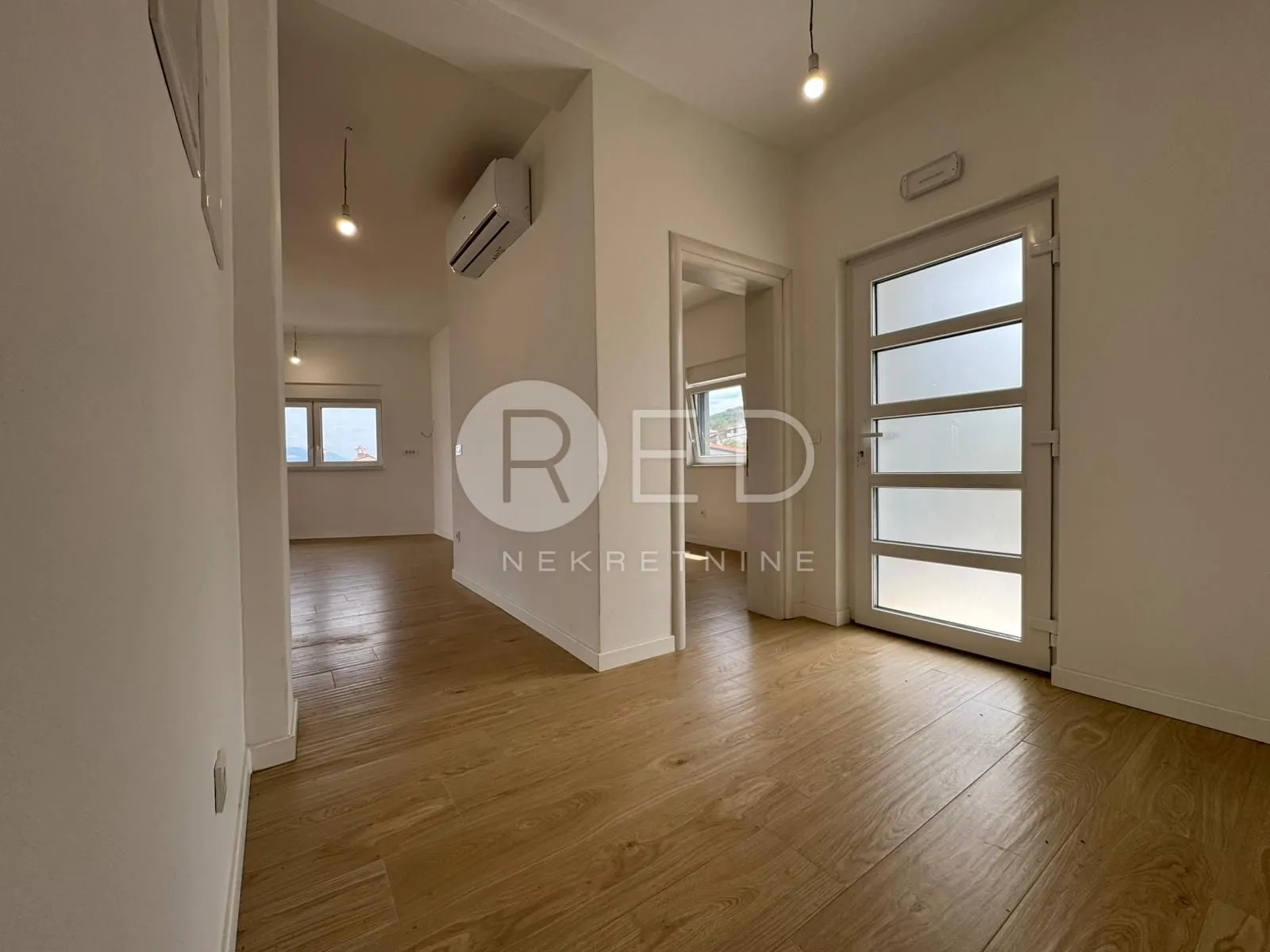 penthouse s pogledom na more 135 m2 - vinjerac - slika 21