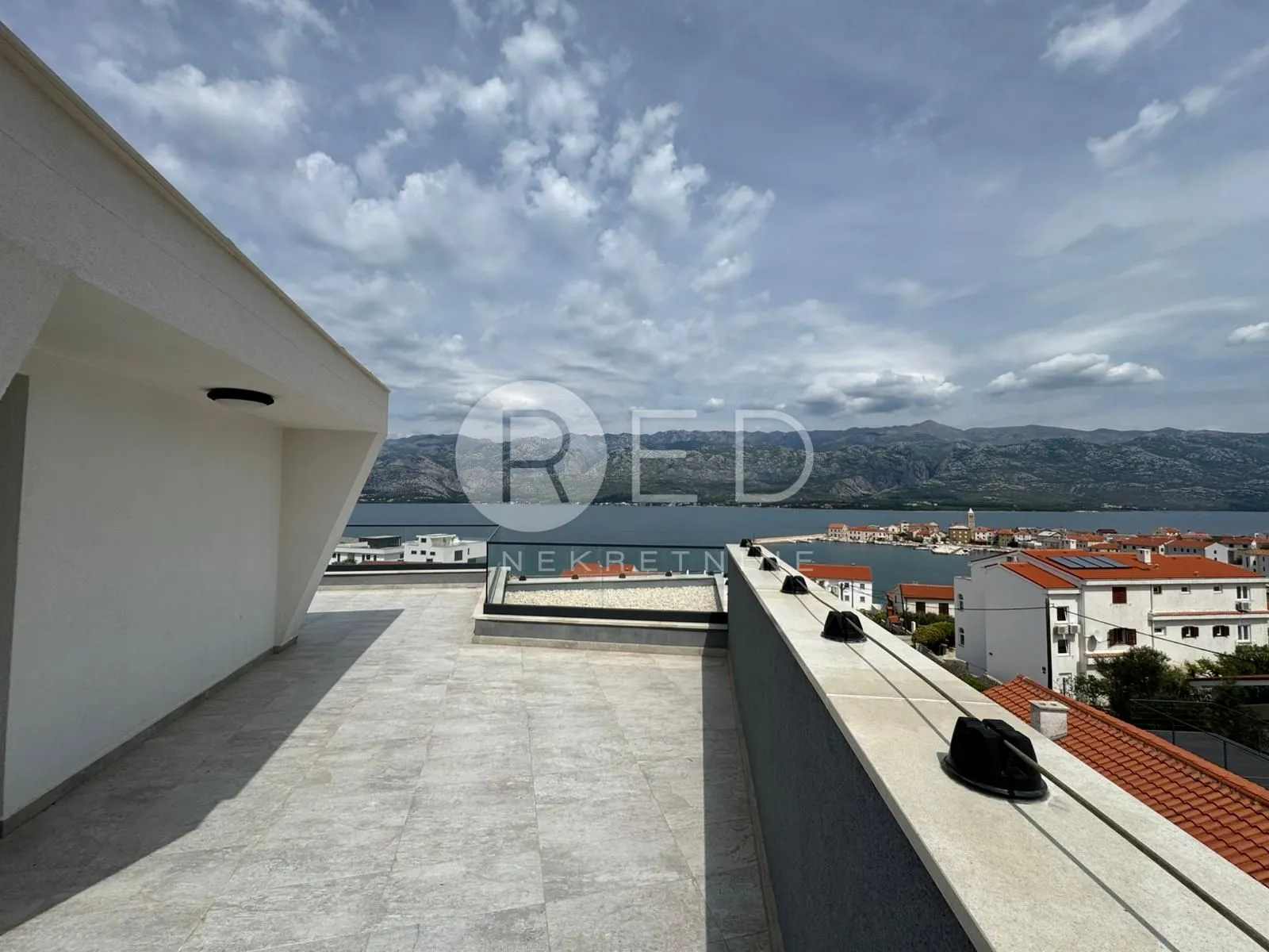 penthouse s pogledom na more 135 m2 - vinjerac - slika 16
