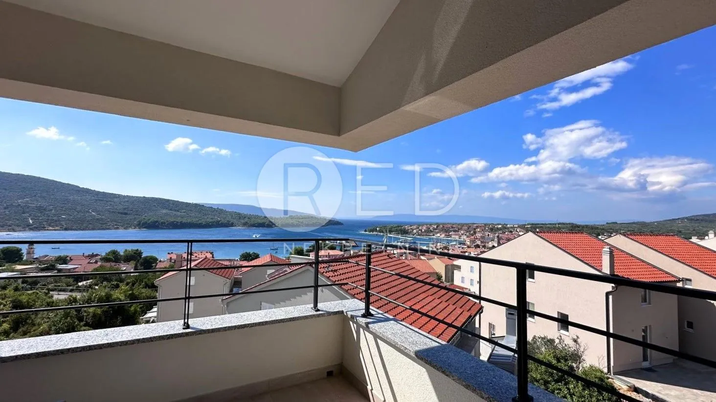 otok cres, cres - dvoetažni stan, 4s+2db, 193 m2 - slika 2