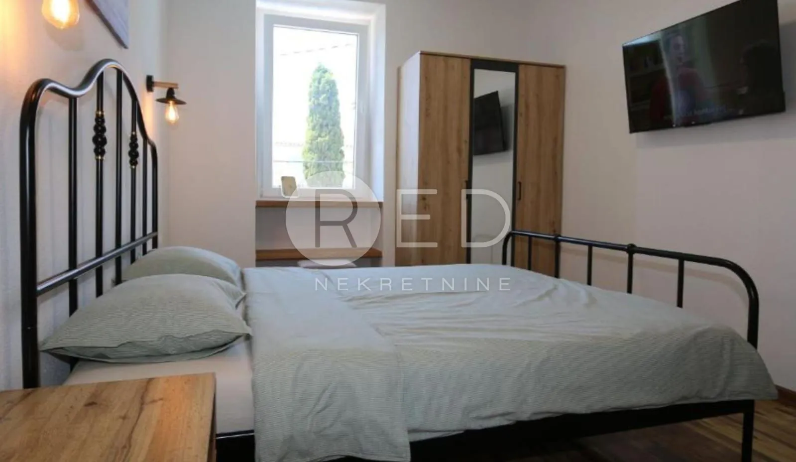otok krk, okolica dobrinja - adaptirana starina s bazenom, 140 m2 - slika 6