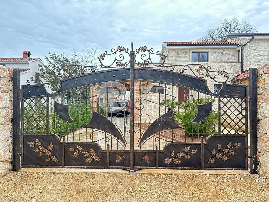 otok krk, okolica dobrinja - impresivna kamena kuća s bazenom, 220 m2 - slika 2