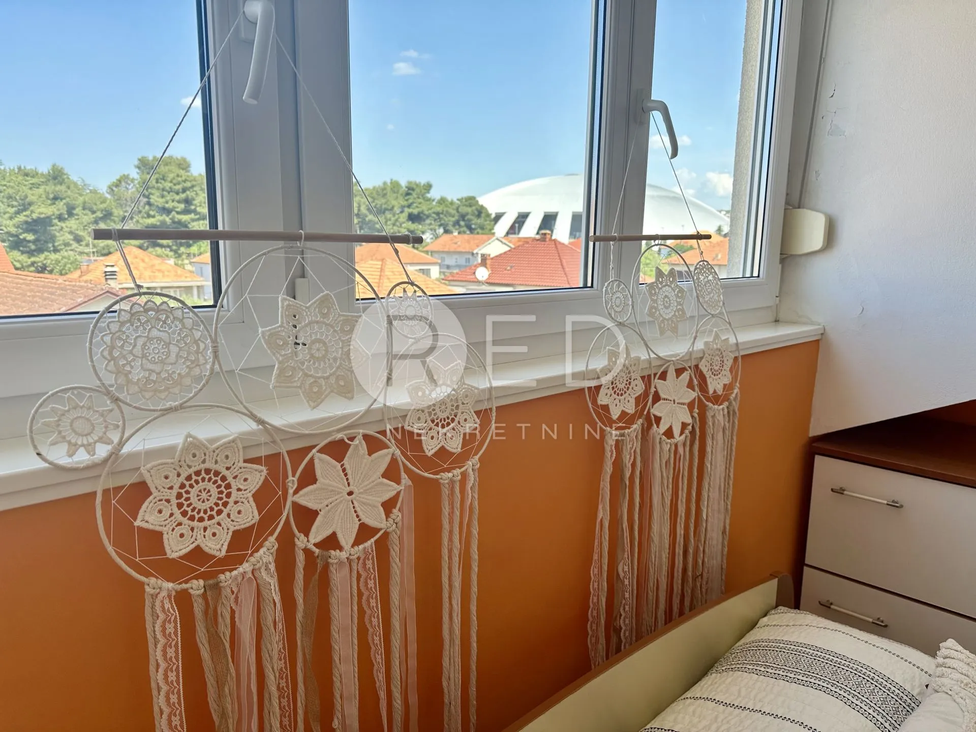 predivan četverosobni stan na top lokaciji u zadru - slika 25