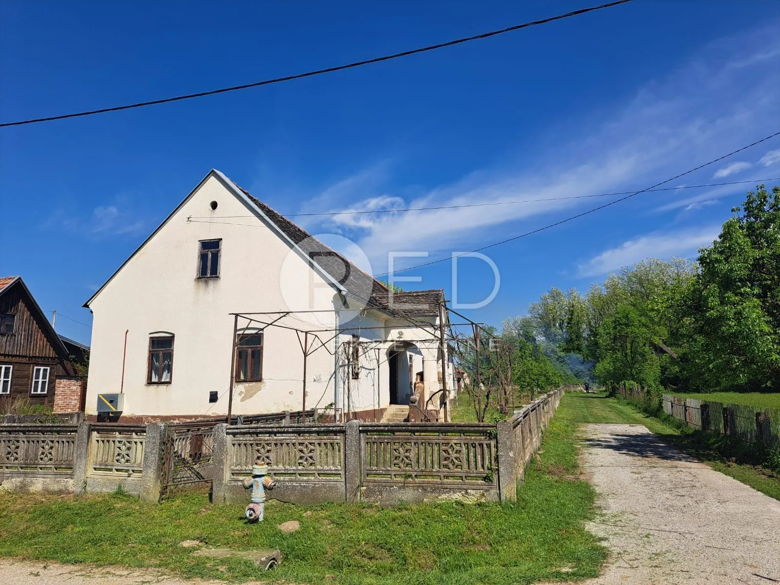 kuća prečno prodaja - slika 2