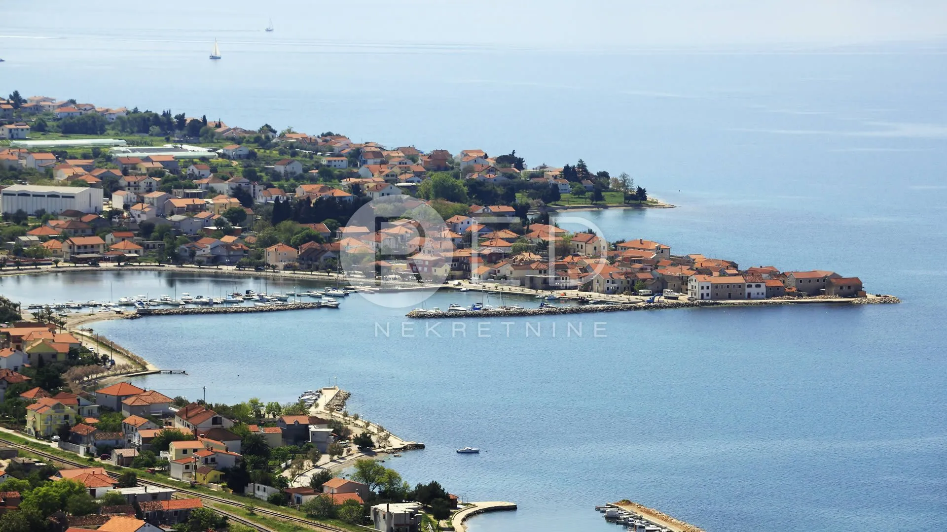 uhodan restoran 5 metara od mora - bibinje, zadar - slika 10