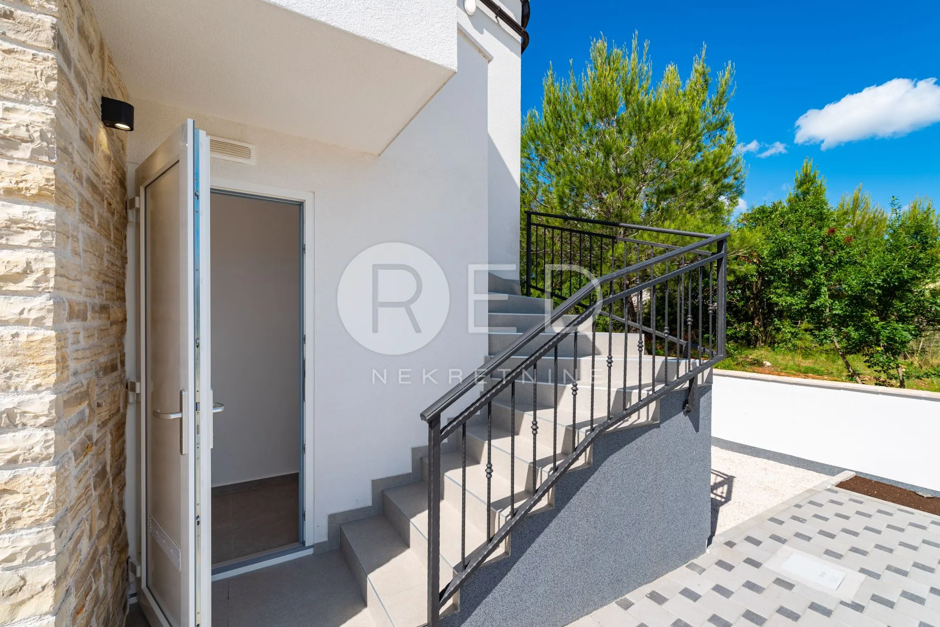 atraktivan stan s2 98.0 m2 u posedarju s pogledom na more i velebit - useljivo odmah! - slika 12