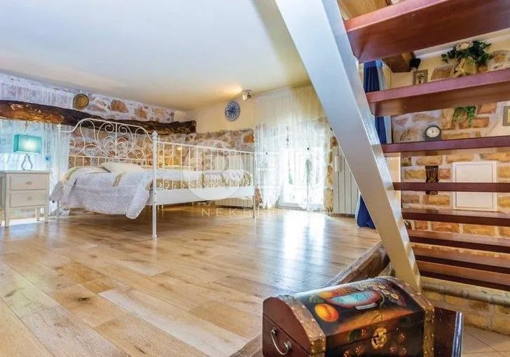 otok krk, okolica dobrinja - predivna adaptirana starina, 170 m2 - slika 12