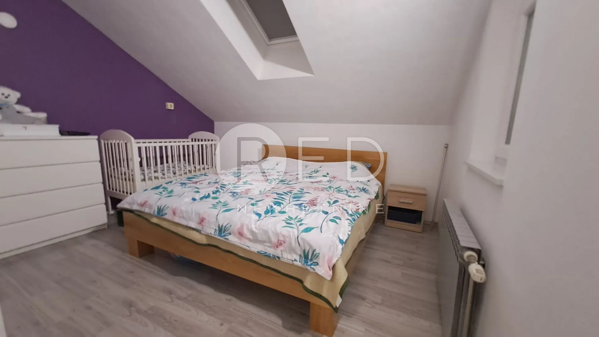 sl.brod stan centar 90m2 3.kat lift - slika 18