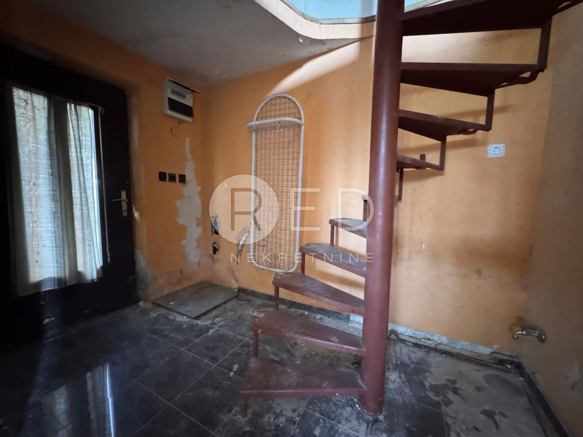 hitna prodaja !kuća za adaptaciju veliki vrh/ gornja dubrava - slika 2