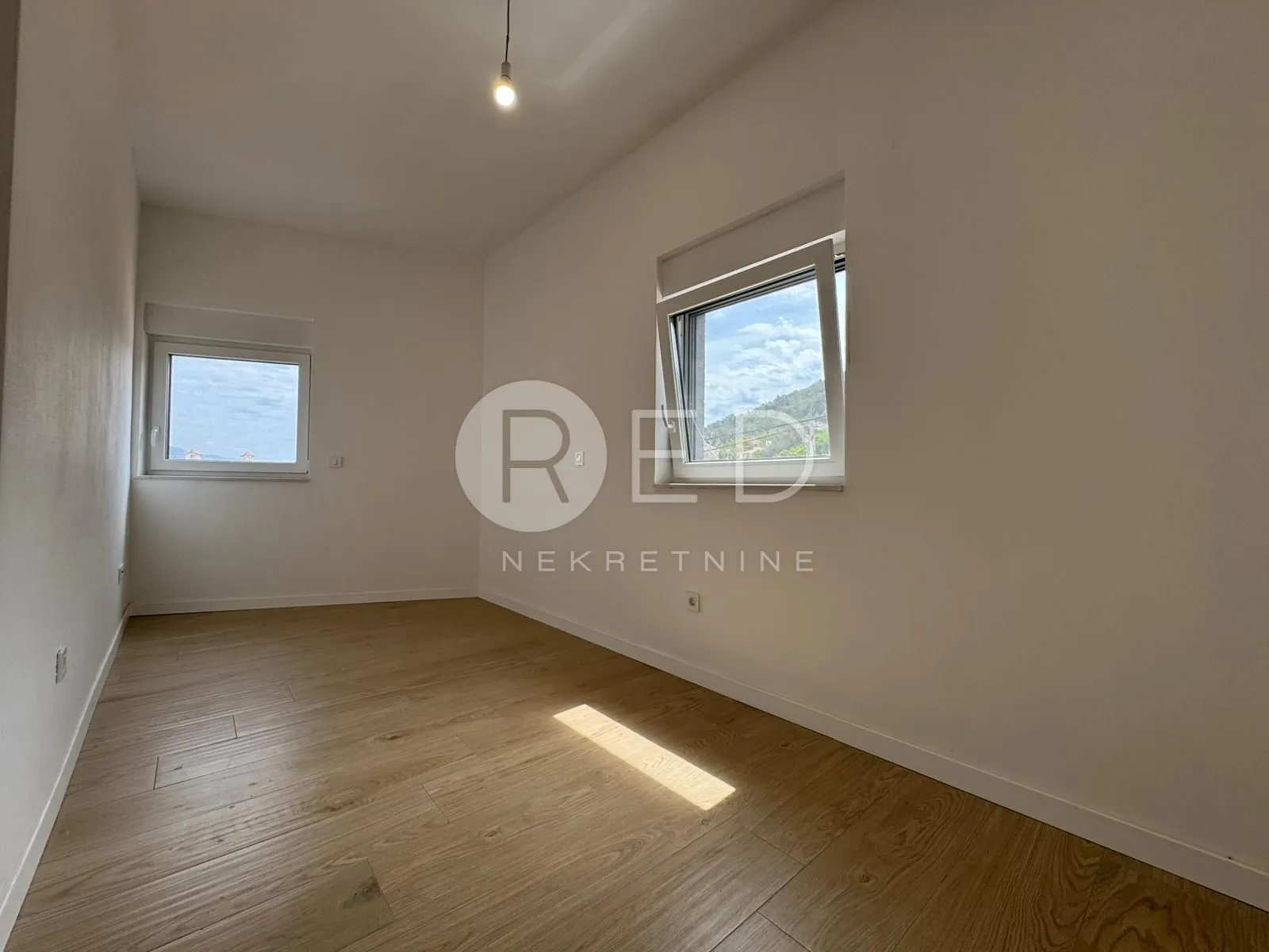 penthouse s pogledom na more 135 m2 - vinjerac - slika 11