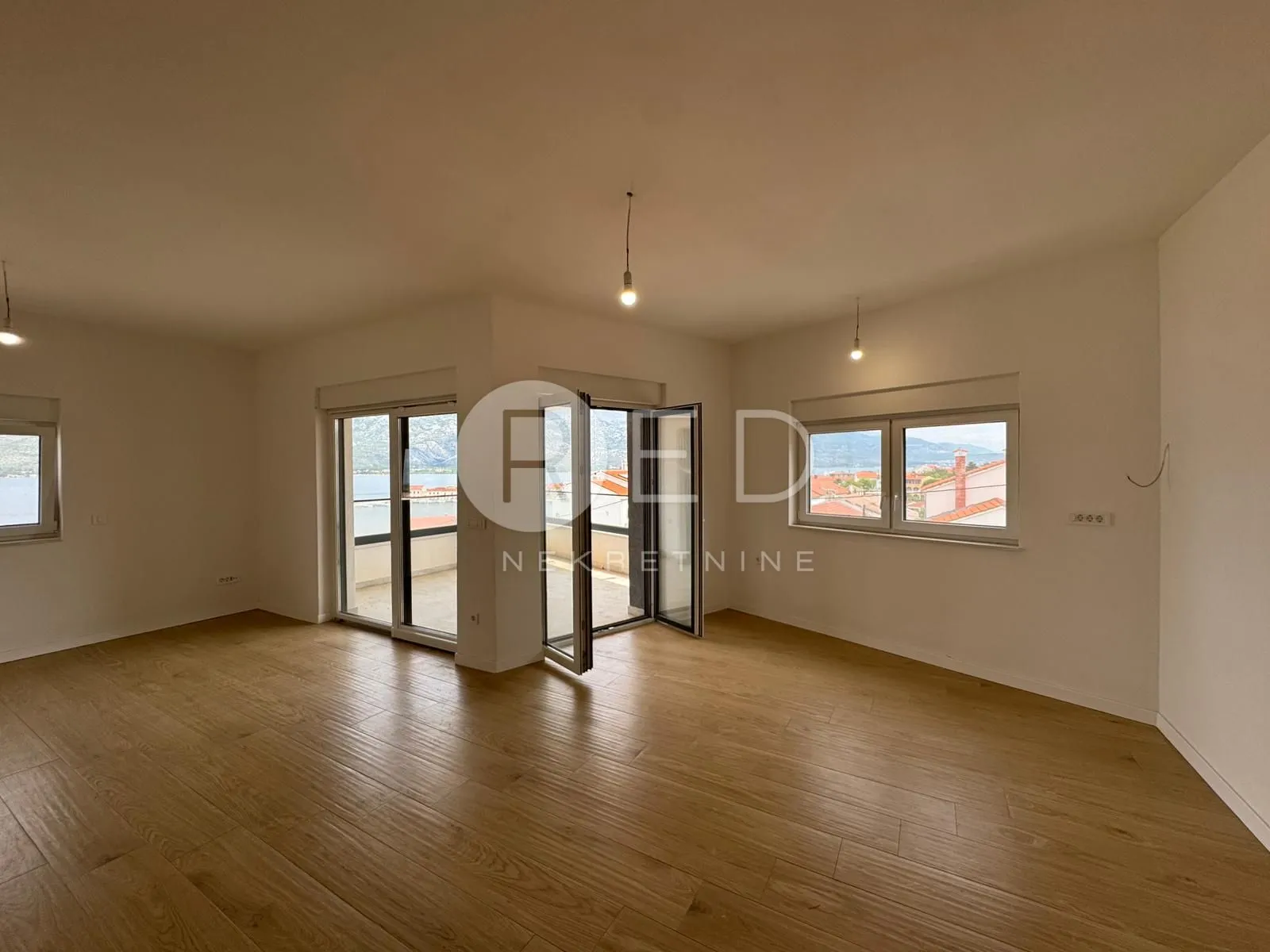 penthouse s pogledom na more 135 m2 - vinjerac - slika 4