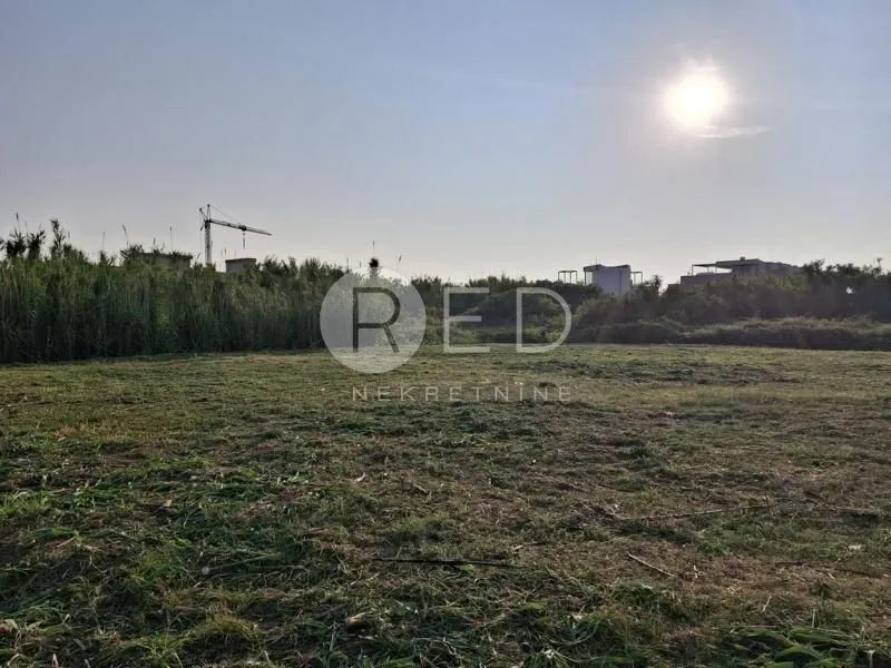 prodaje se građevinsko zemljište uz more, privlaka (zadar) - slika 5