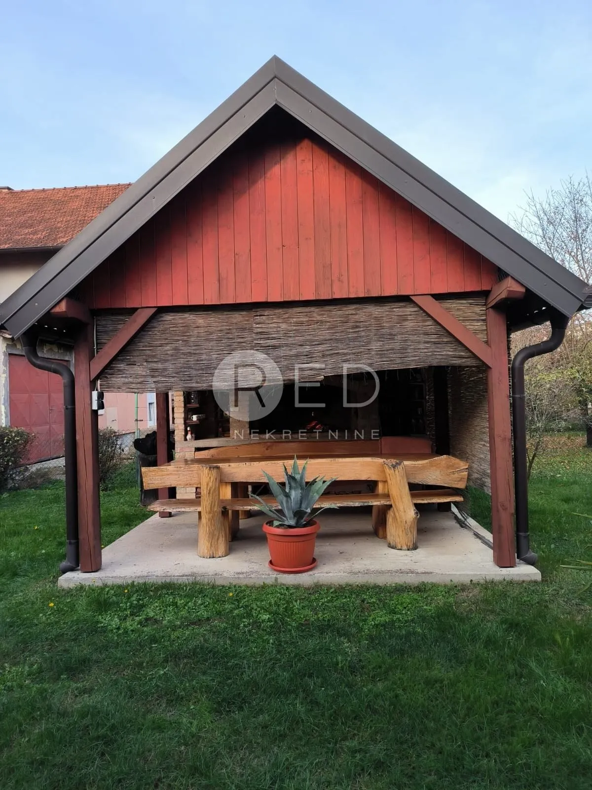 slavonski brod kuća livada 156 m2 - slika 9