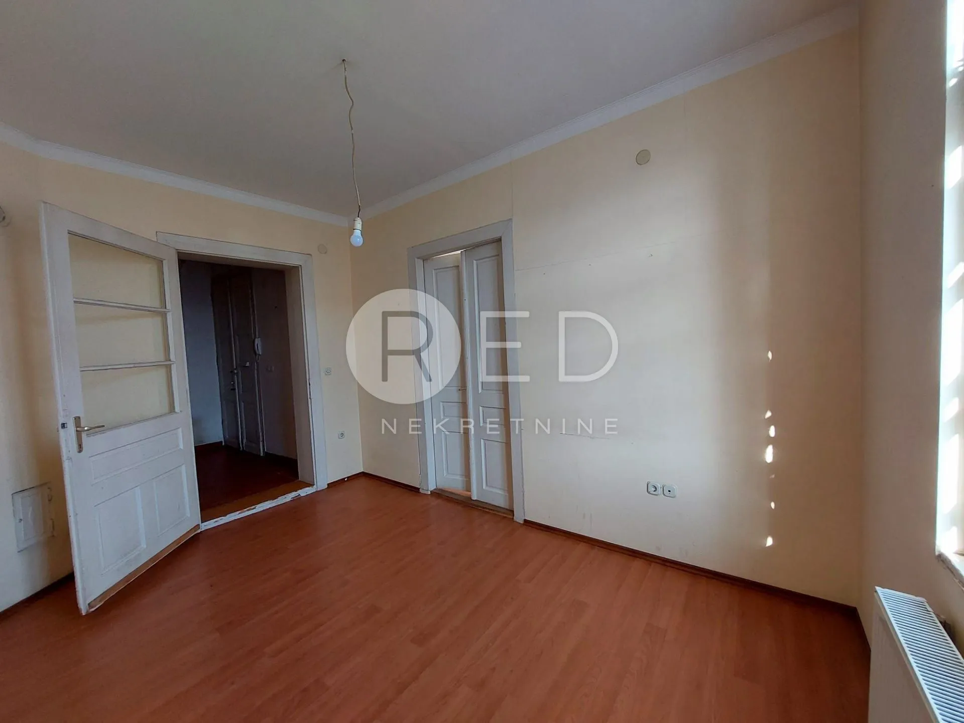 stan 100 m2 centar osijeka - slika 17