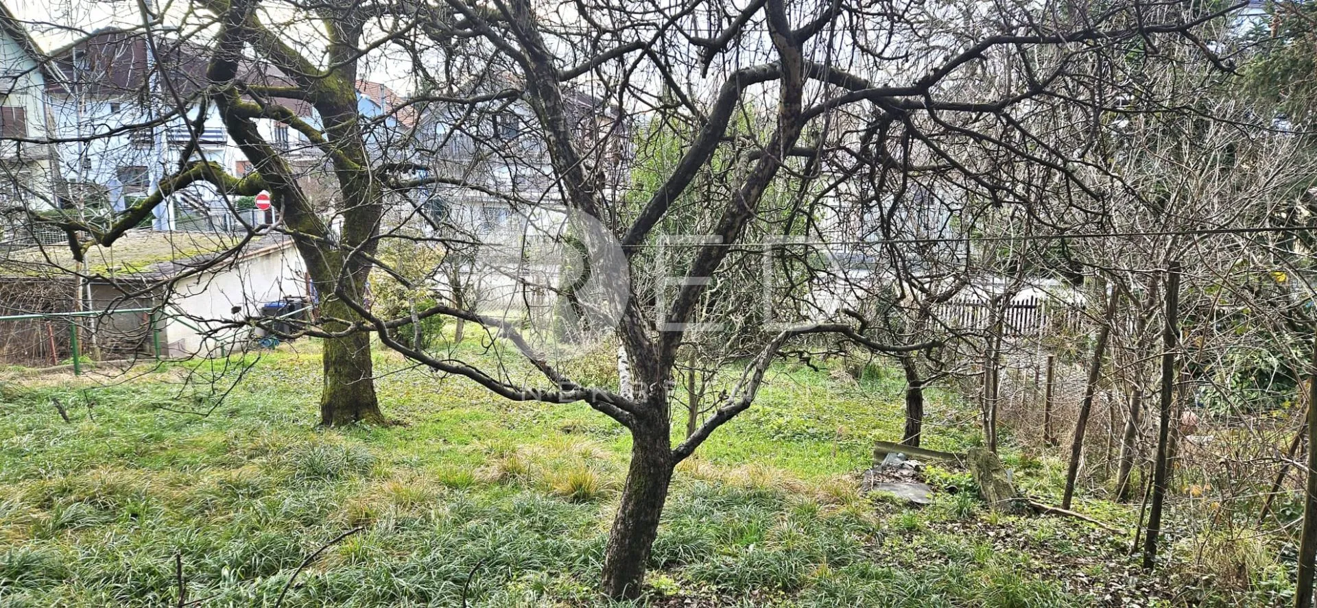 vrapče kuća sa zemljištem - slika 14