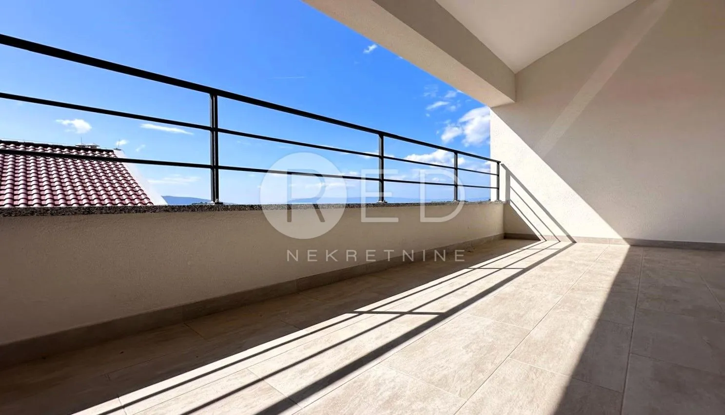 otok cres, cres - dvoetažni stan, 4s+2db, 193 m2 - slika 10