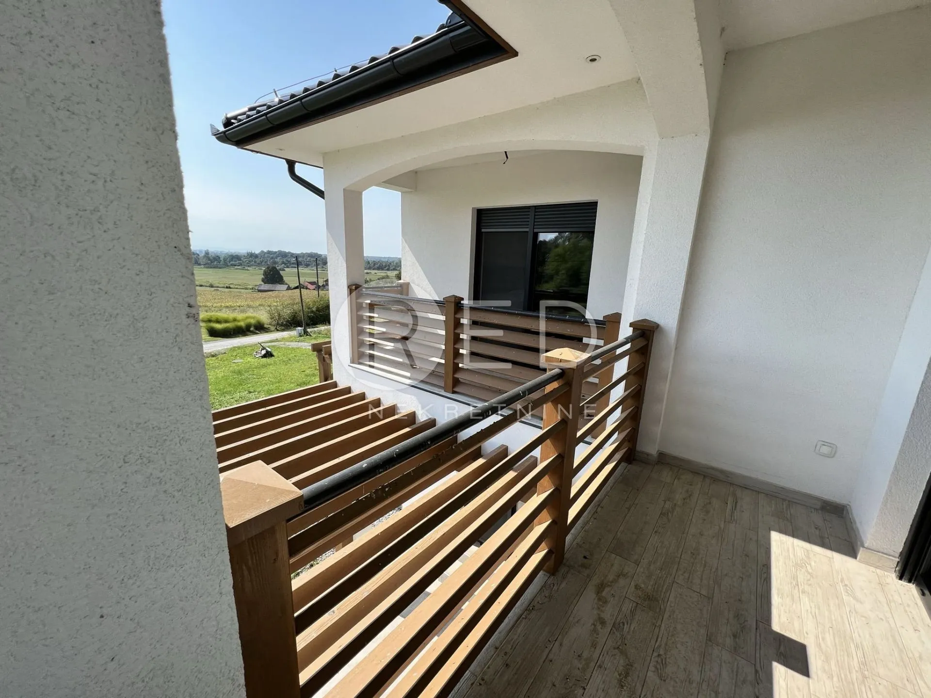 prodaja luksuzna kuća zbjegovača - slika 20