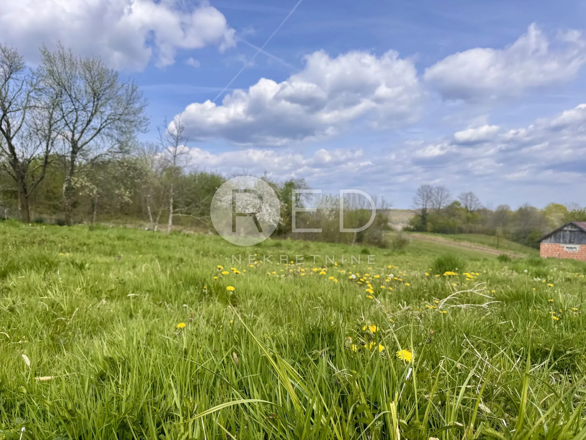 kuća 100m2 i gospodarske zgrade 156m2, u okolici pisarovine - slika 19