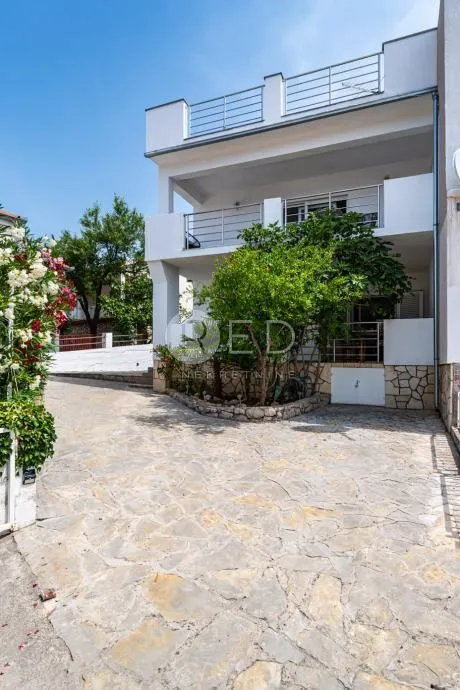 150 metara od mora prodaja kuće rovanjska-zadar - slika 17
