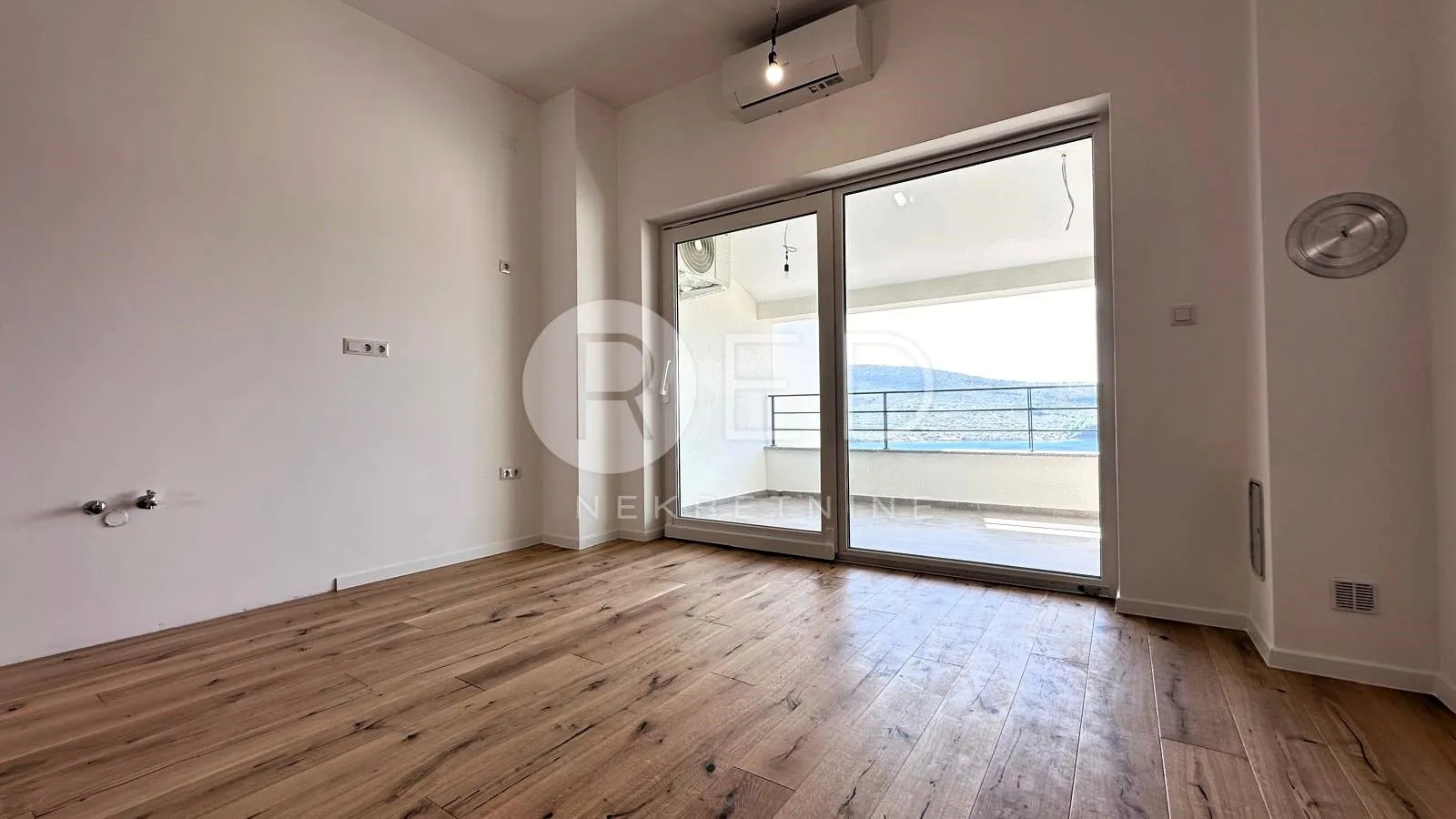 otok cres, cres - stan na 2. katu, 3s+db, 120 m2 - slika 2
