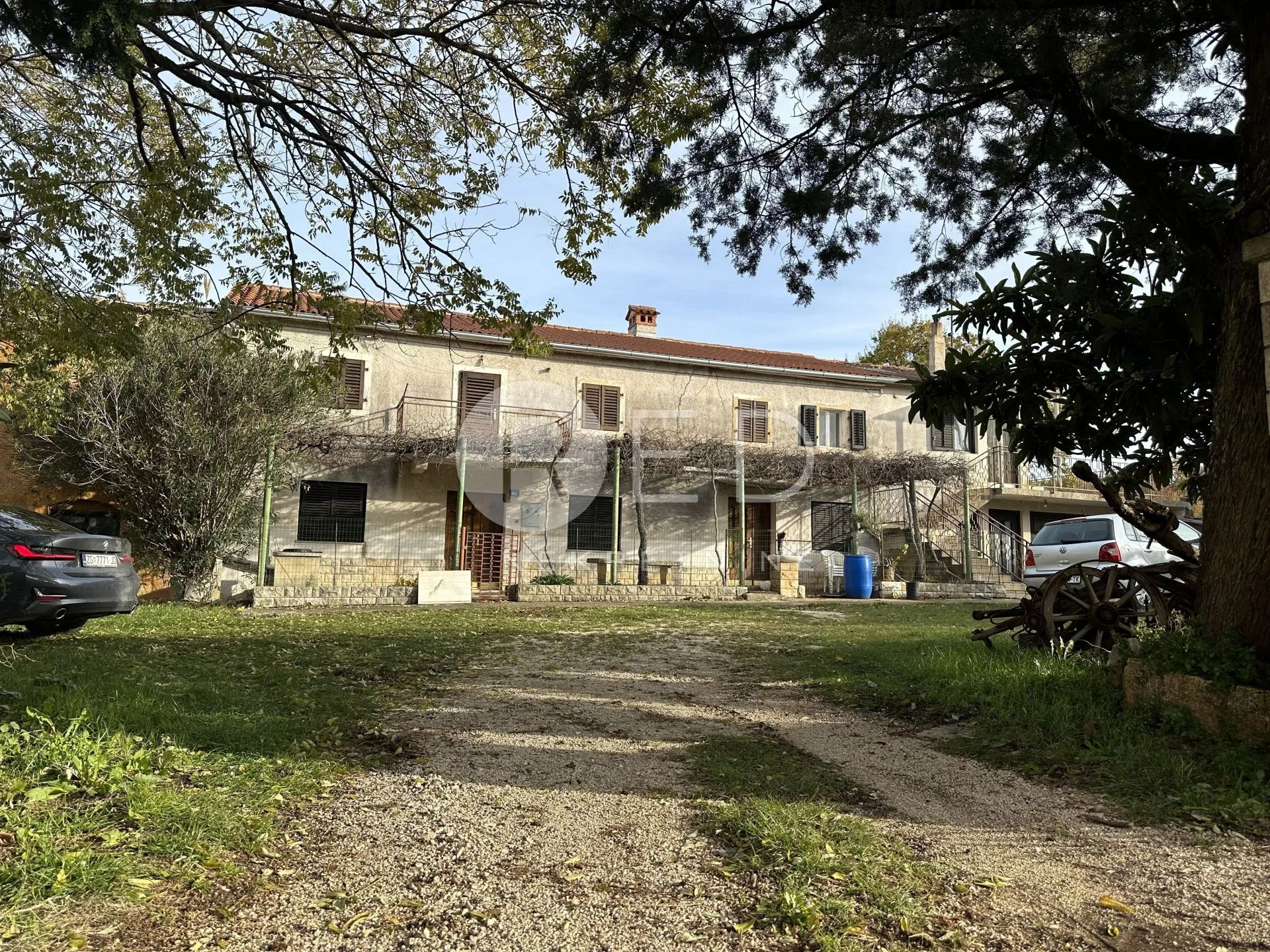 buje istra kamene kuće u nizu - slika 2