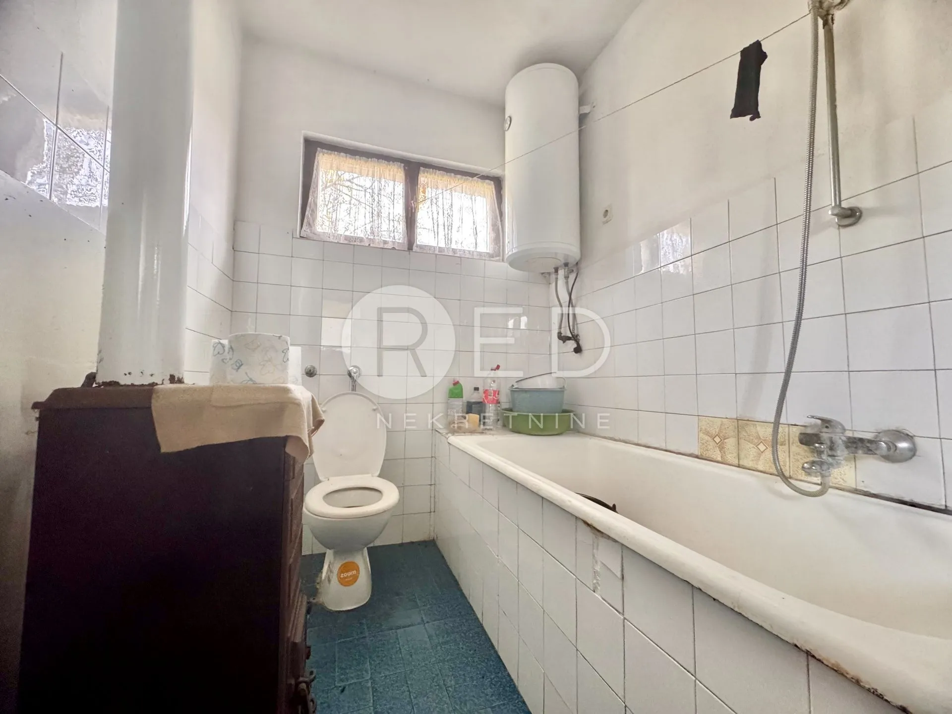 kuća 100m2 i gospodarske zgrade 156m2, u okolici pisarovine - slika 11