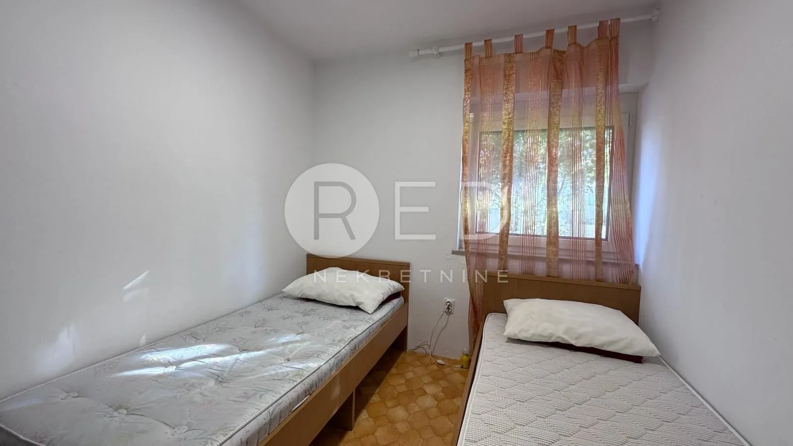 otok krk, okolica dobrinja - dvojna kuća s pogledom na more, 101 m2 - slika 4