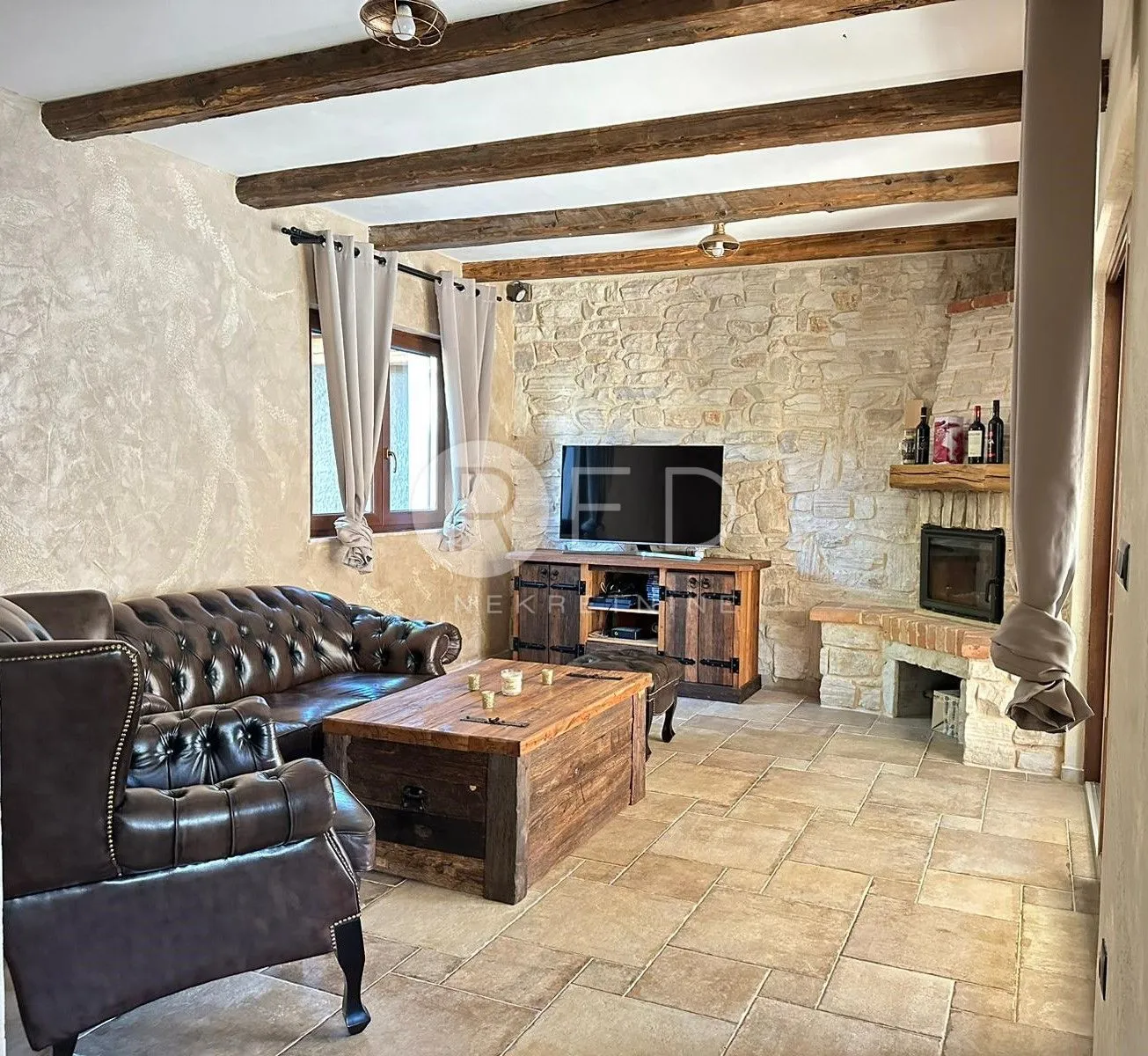 otok krk, okolica dobrinja - impresivna kamena kuća s bazenom, 220 m2 - slika 3