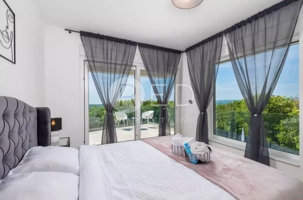 otok krk, okolica dobrinja - predivna kuća s bazenom, 175 m2 - slika 4