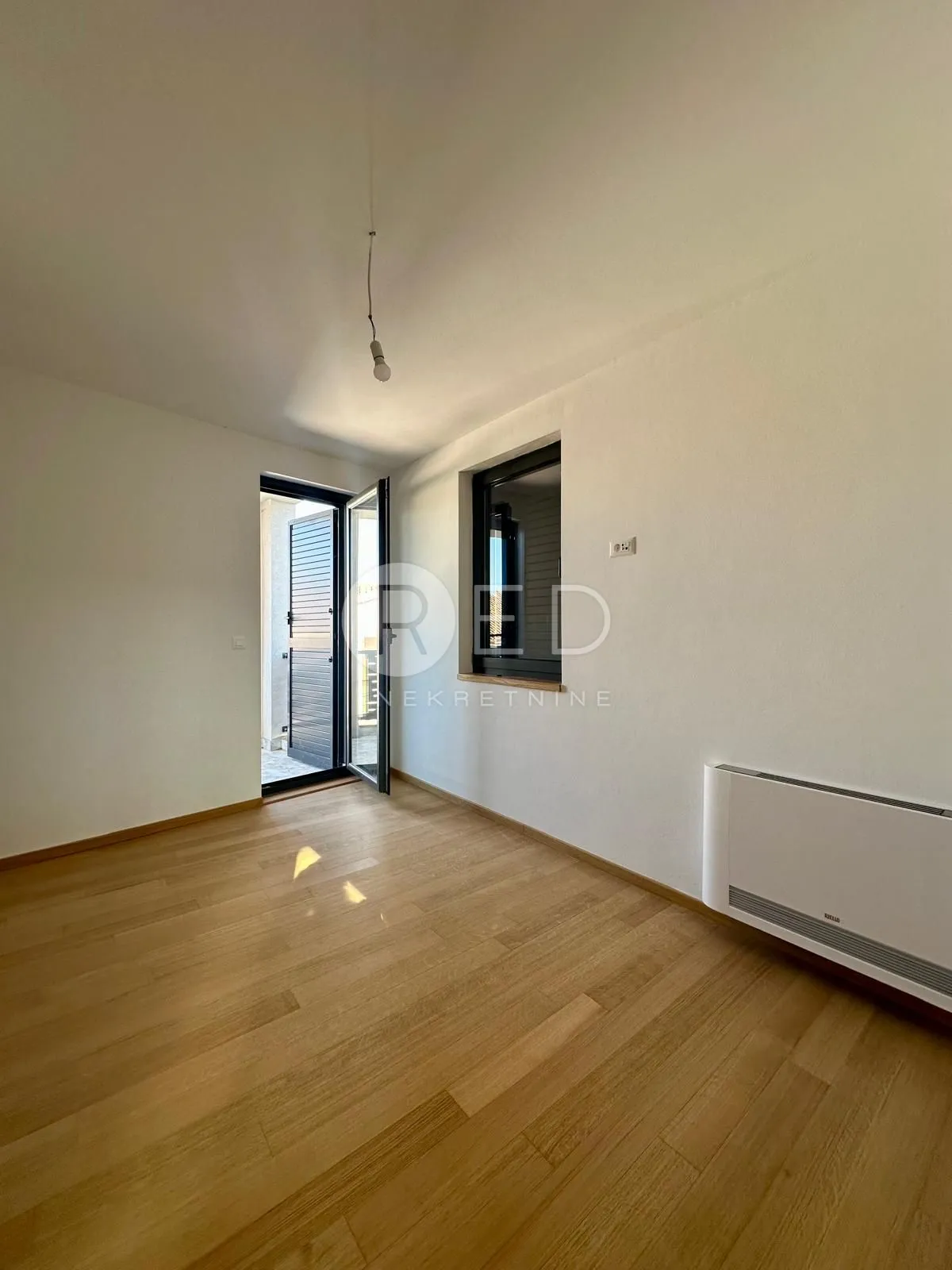 ekskluzivna vila na odličnoj lokaciji, 80 m od mora - sukošan - slika 27