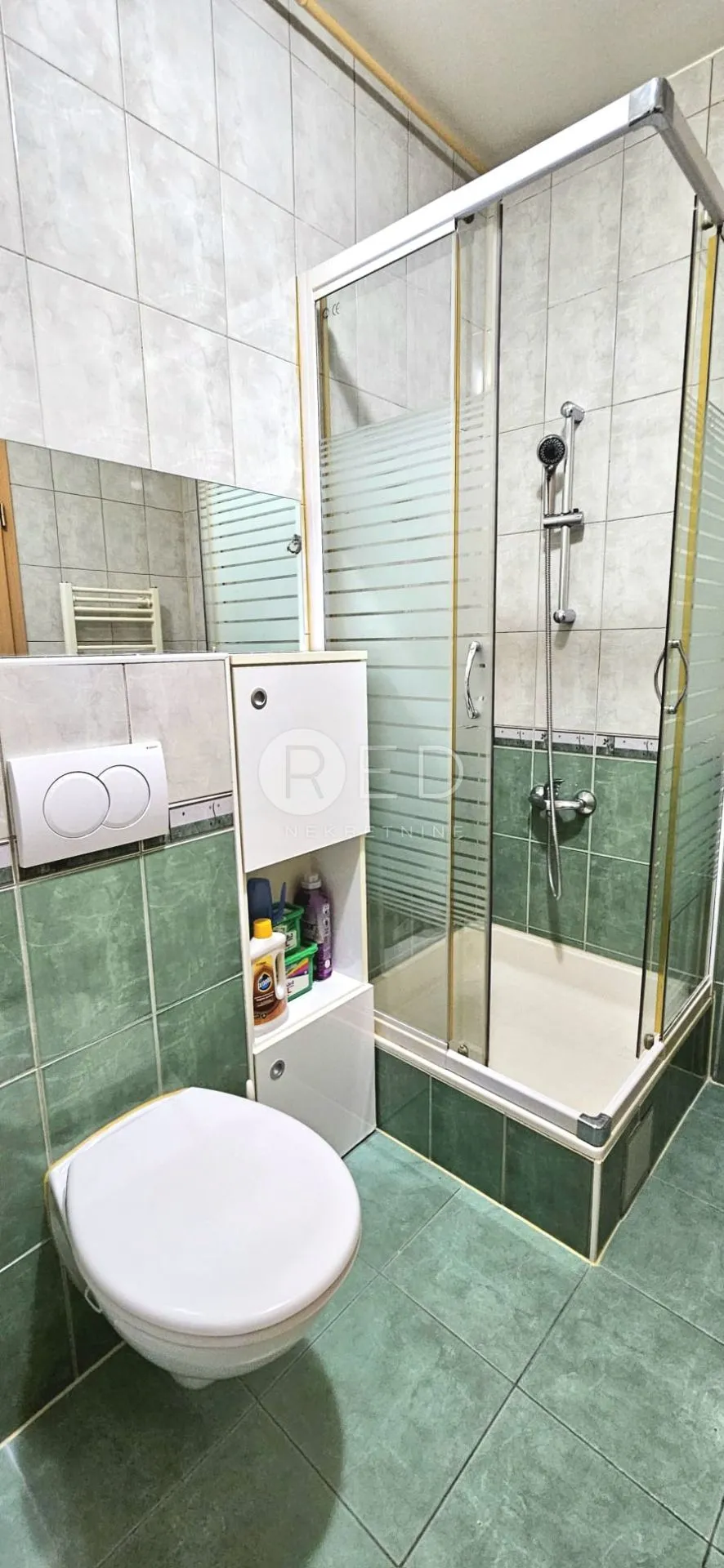 svijetao i odmah useljiv stan u vrapču – 53 m², lođa, lift - slika 9