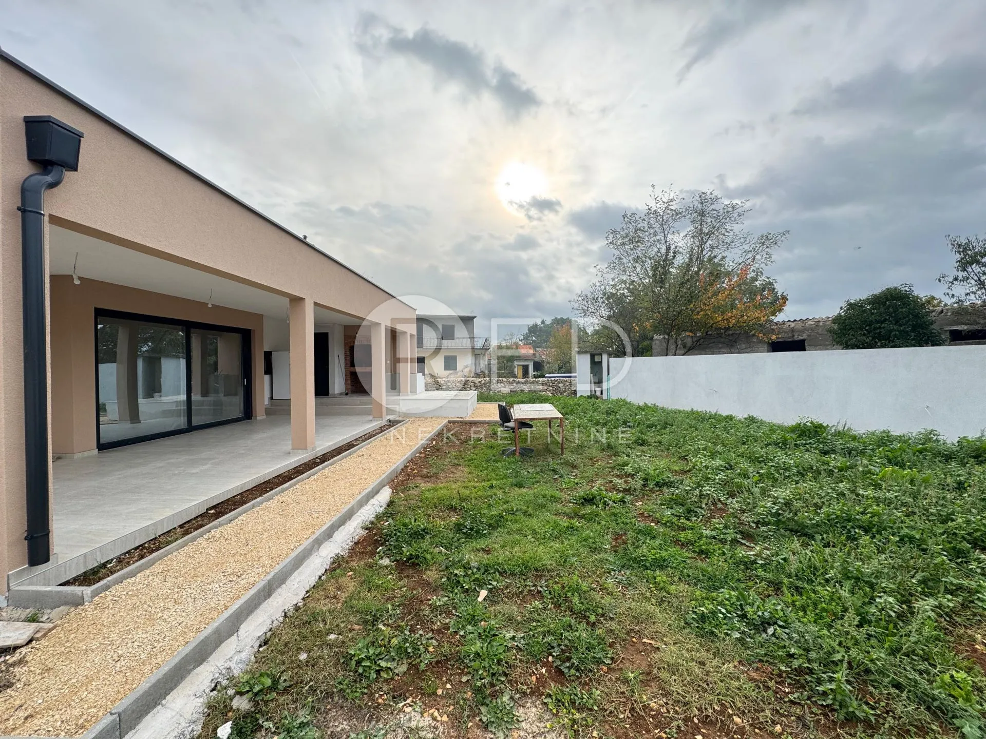 prizemnica s 3 spavaće sobe i velikom terasom, briševo - zadarska - slika 7