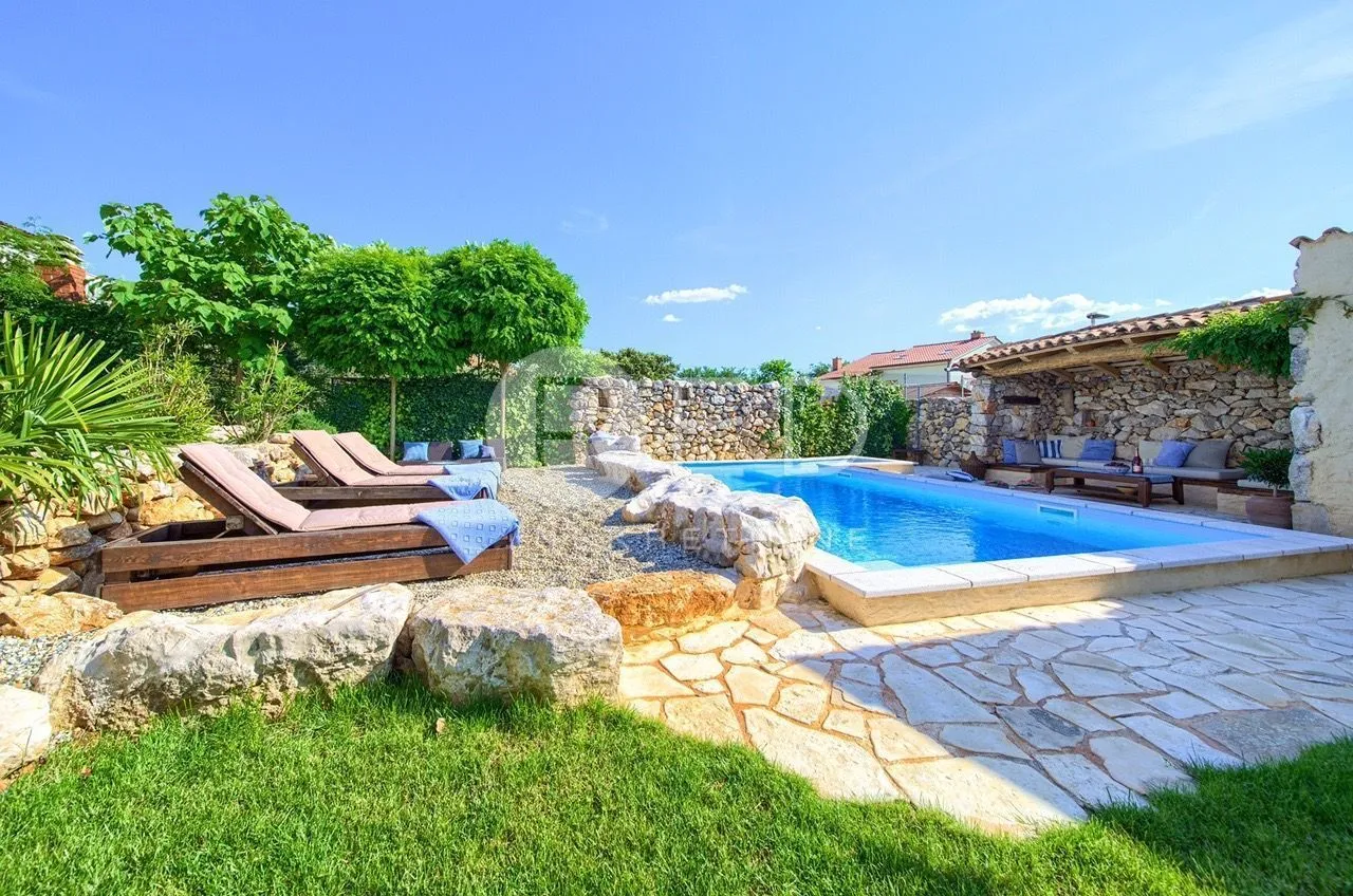 otok krk, malinska - autohtona vila s pogledom na more, 260 m2 - slika 2