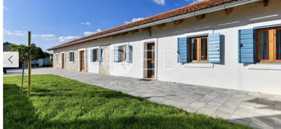 prodaje se šarmantna kamena kuća s bazenom – mirna lokacija, blizina mora! - slika 14