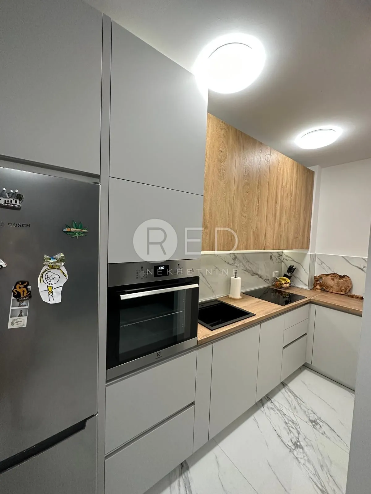 rudeš stan 45m2 s podzemnom garažom - slika 7