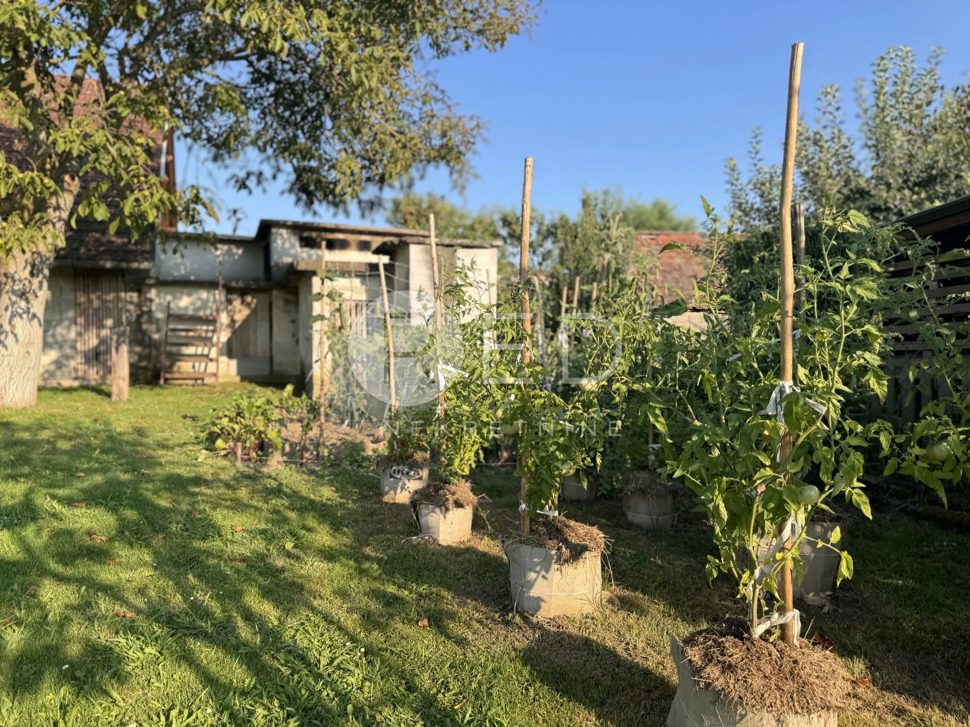 kuća s poslovnim prostorom dugo selo - slika 9