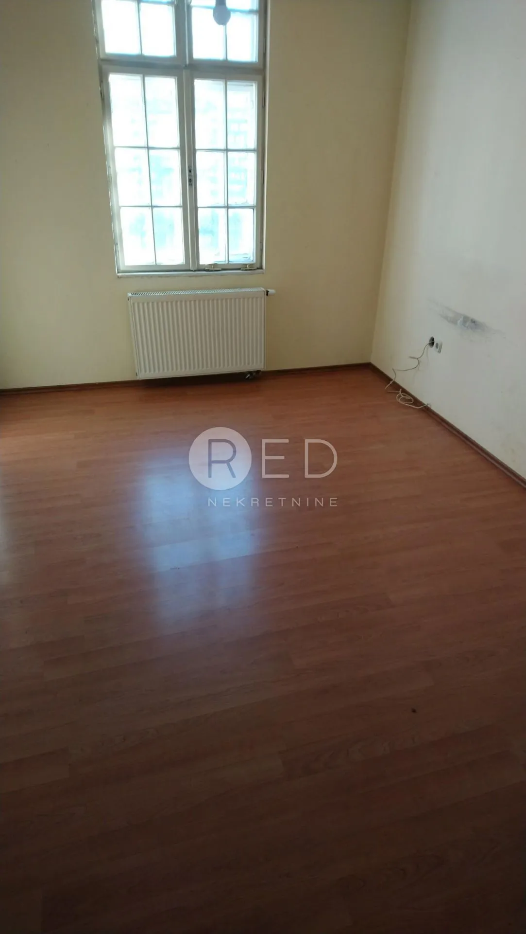 stan 100 m2 centar osijeka - slika 21