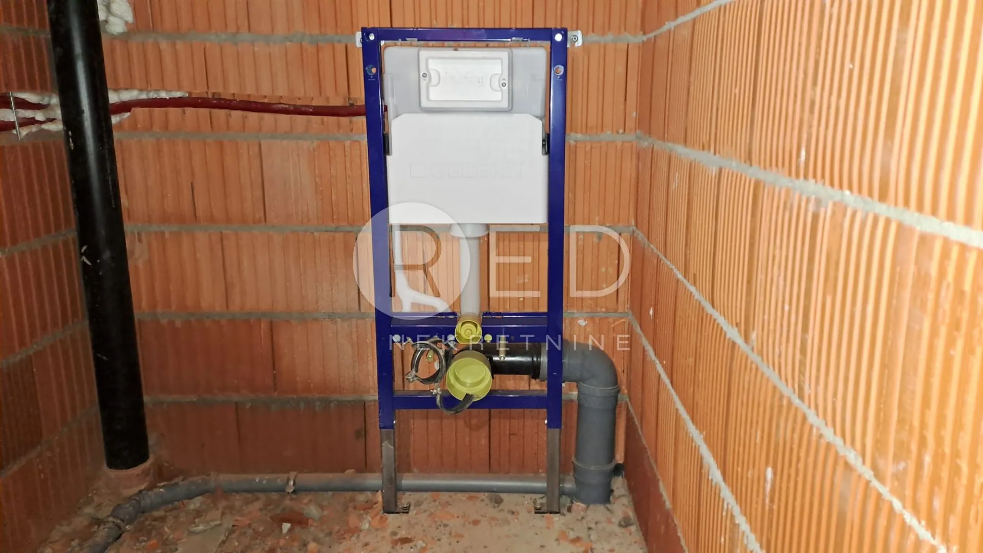 sl.brod stan prizemlje+vrt 79,5m2 kolonija - slika 4