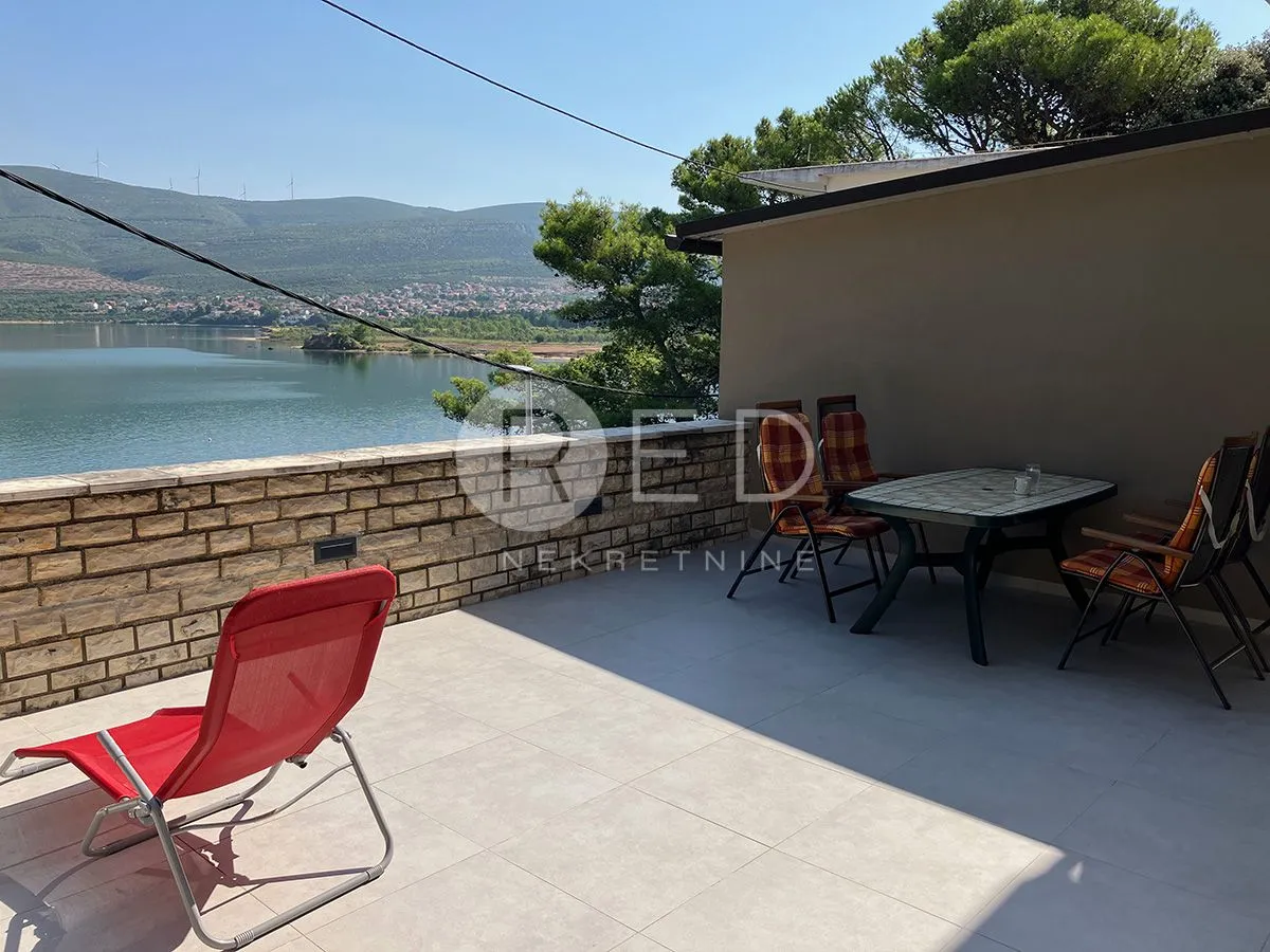 apartmanska kuća prvi red do mora - donji karin - slika 3