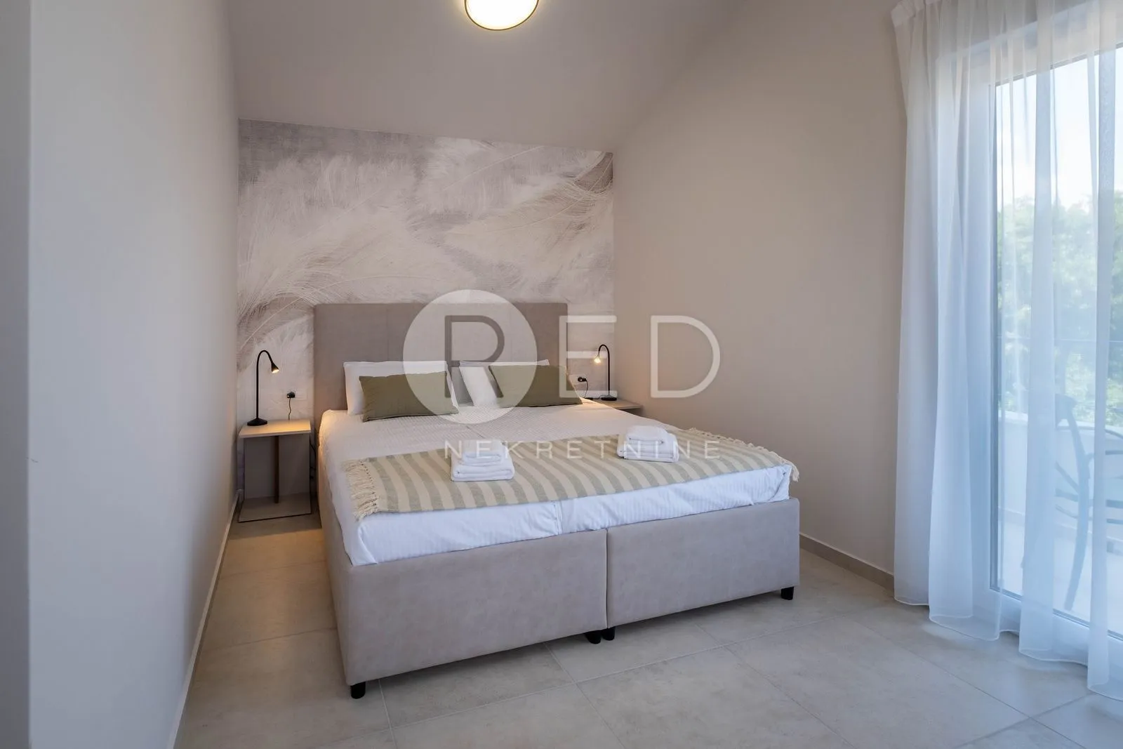 okolica krka - luksuzna vila na mirnoj lokaciji, 170 m2 - slika 7