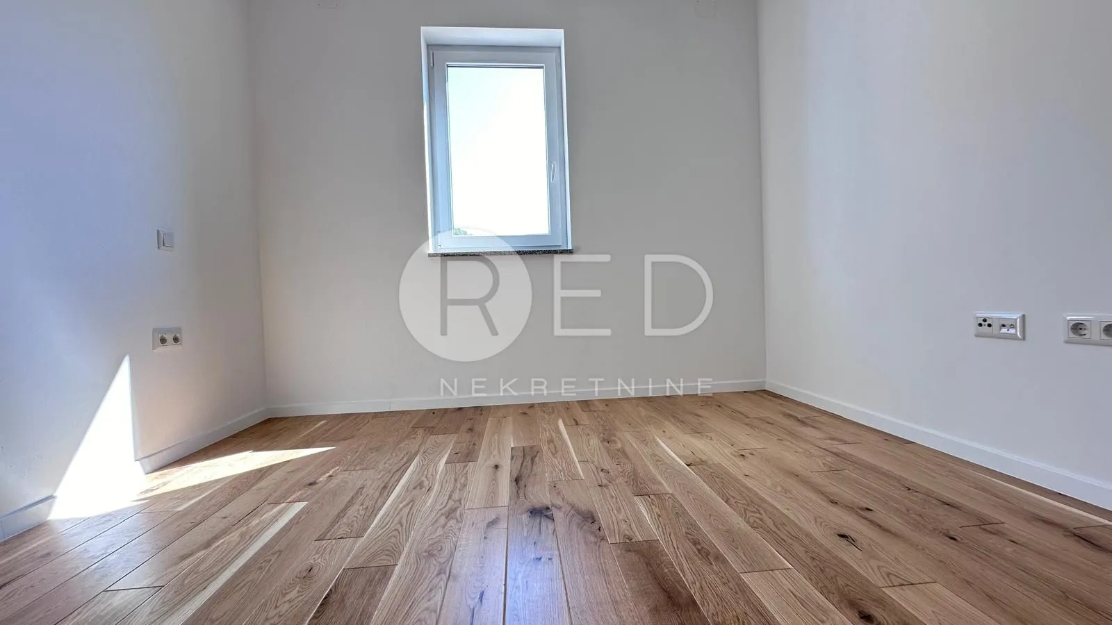 otok cres, cres - stan na 1. katu, 3s+db, 122 m2 - slika 8