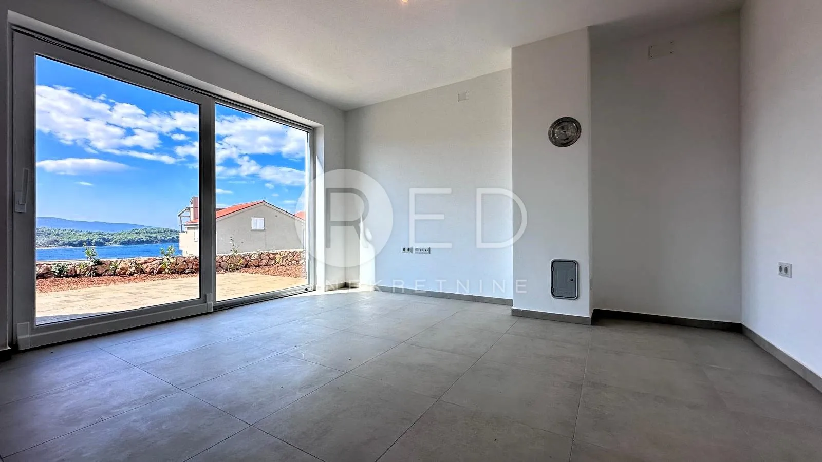 otok cres, cres - stan u prizemlju, 2s+db, 99 m2 - slika 3