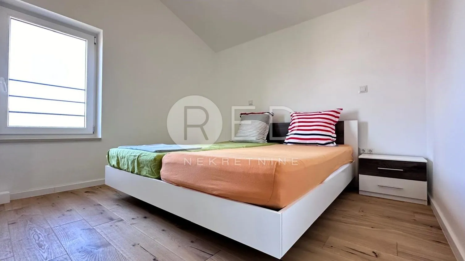 otok cres, cres - dvoetažni stan, 4s+2db, 193 m2 - slika 6