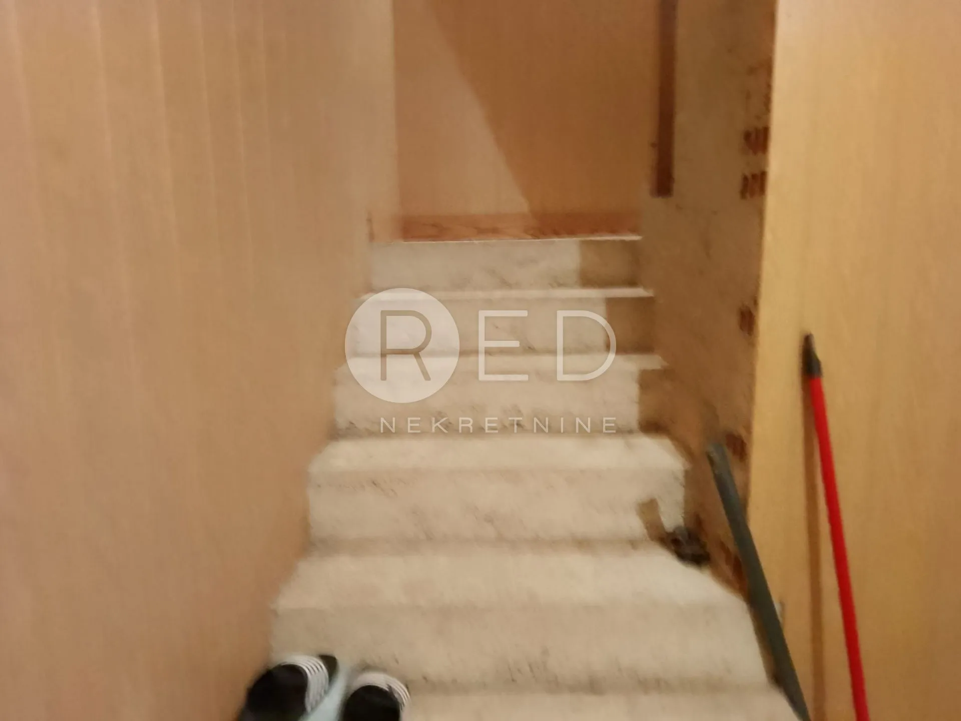 prodaja, kuća horvati 200m2 - slika 12