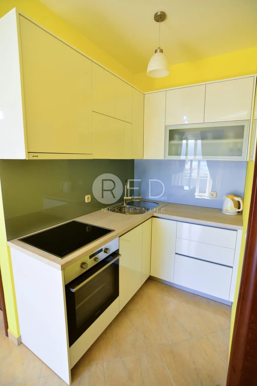 kuća s 4 četiri apartmana u pridragi kod zadra, 100 m od mora - slika 5