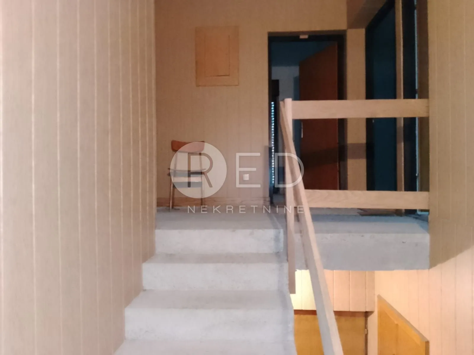 prodaja, kuća horvati 200m2 - slika 5