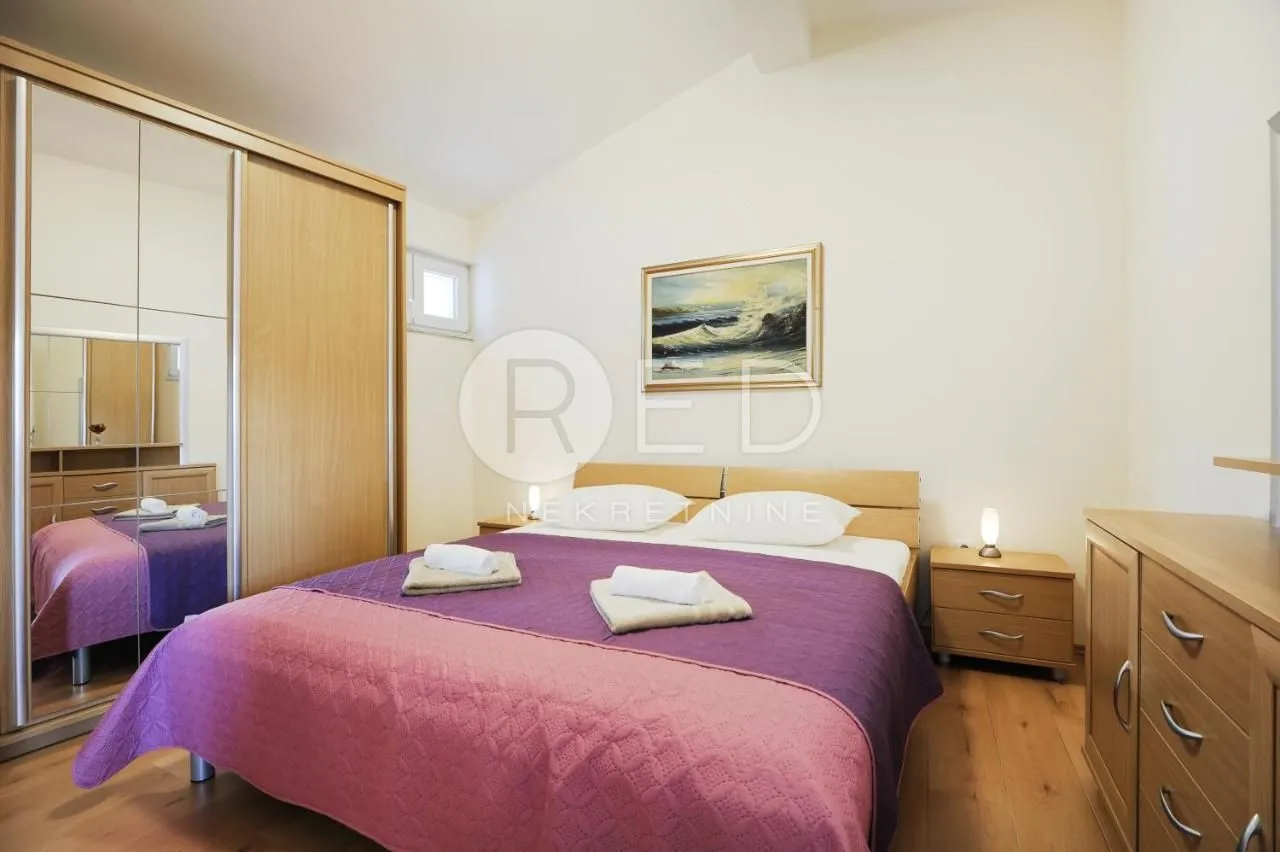 uhodan restoran i 2 apartmana 5 metara od mora - bibinje, zadar - slika 16