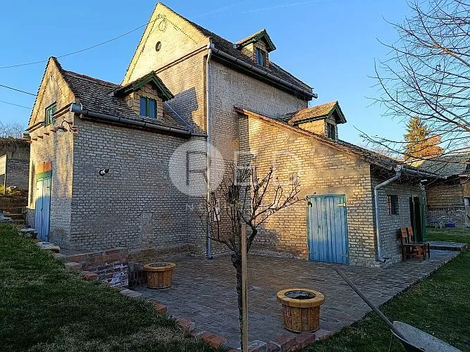 Kuća I Bajkovito Imanje U Baranji - Suza, Kneževi Vinogradi