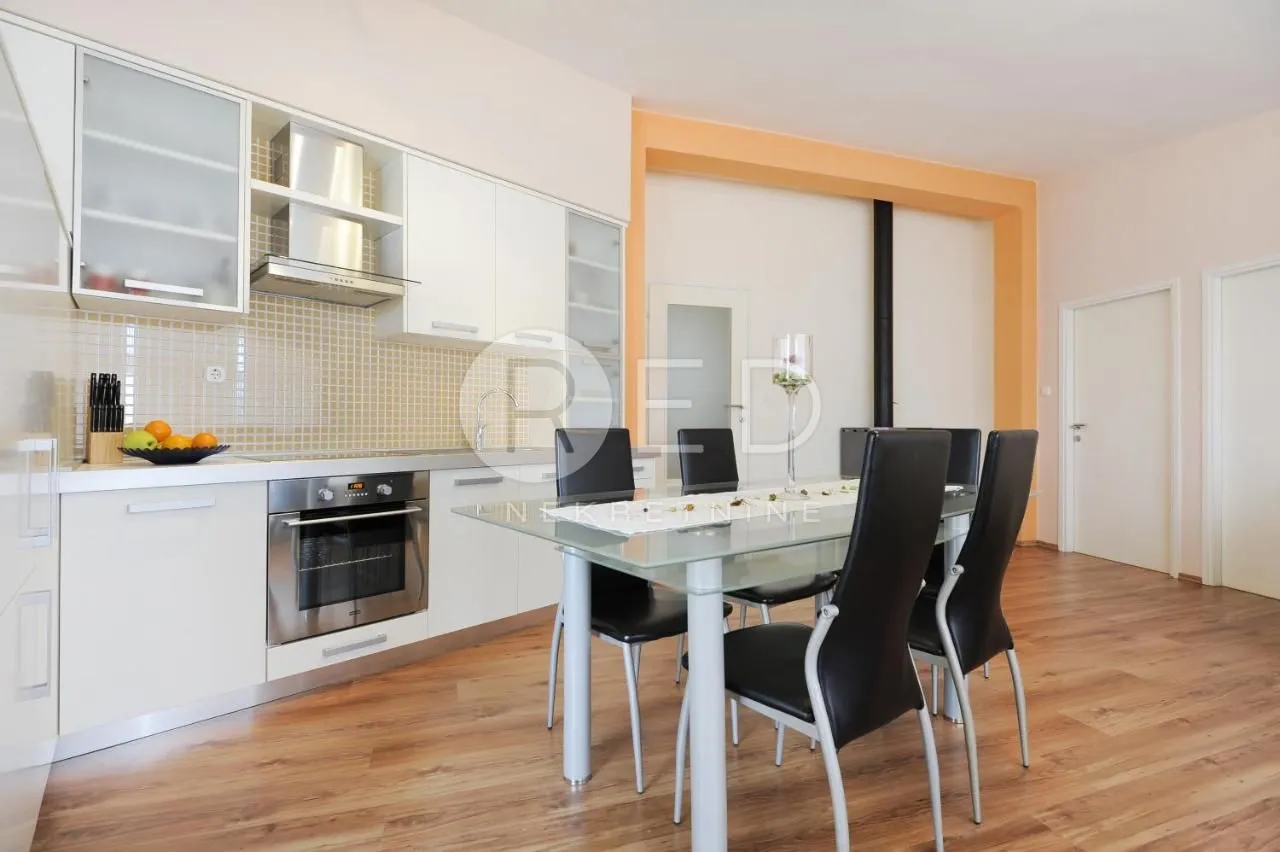 uhodan restoran i 2 apartmana 5 metara od mora - bibinje, zadar - slika 23