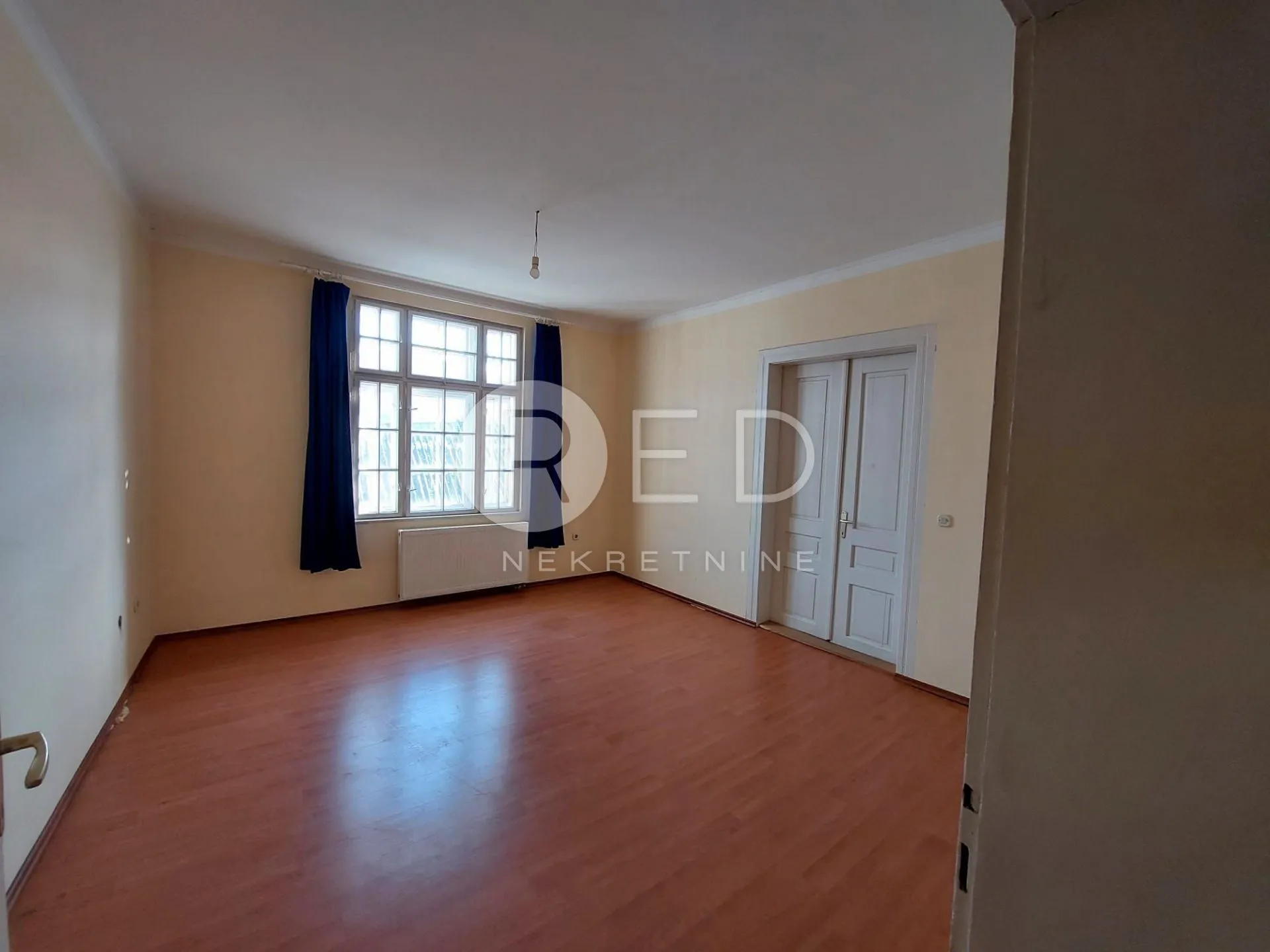 stan 100 m2 centar osijeka - slika 14
