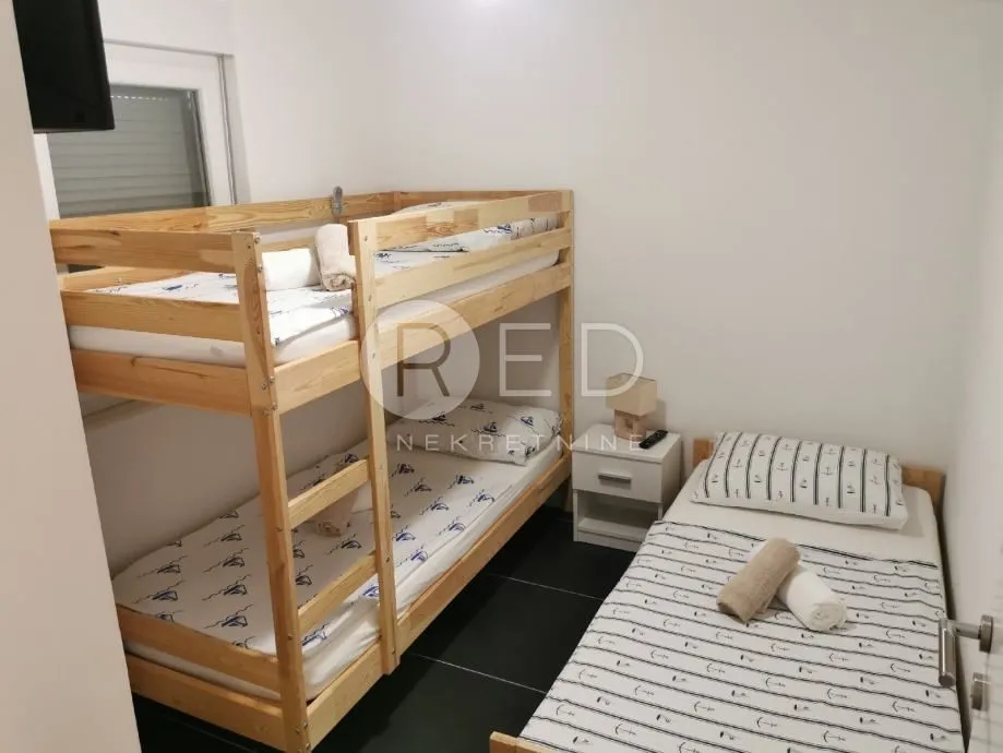 apartman u prizemlju 300 m od mora - vinjerac, zadarska - slika 7